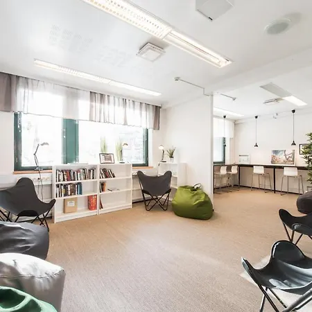 埃斯波奥塔涅米奥卢弗里农旅馆 旅馆