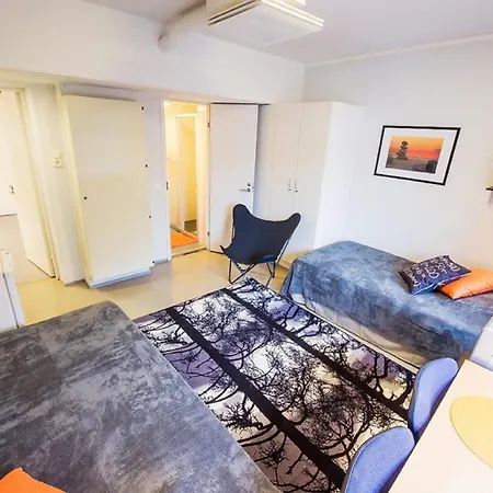 埃斯波奥塔涅米奥卢弗里农旅馆 旅馆 *