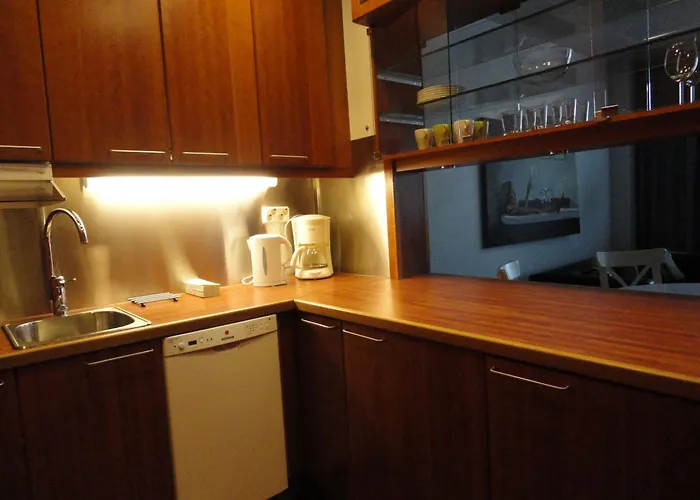 فورينوم هوستيل إيسبو أوتانيمي إسبو