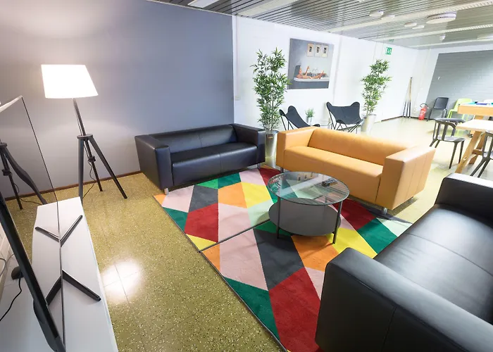 Forenom Otaniemi Hostelli *